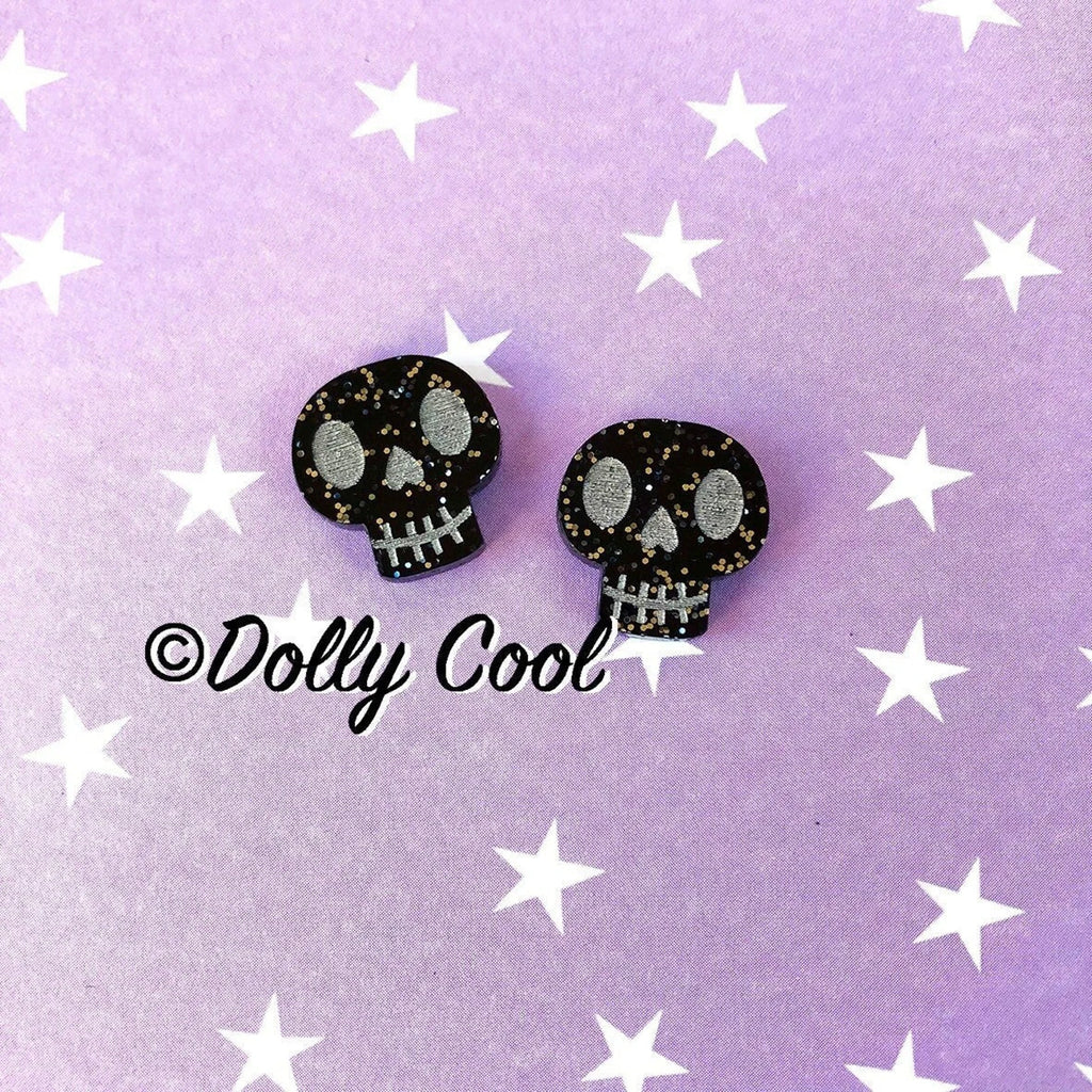 Black skull stud earrings
